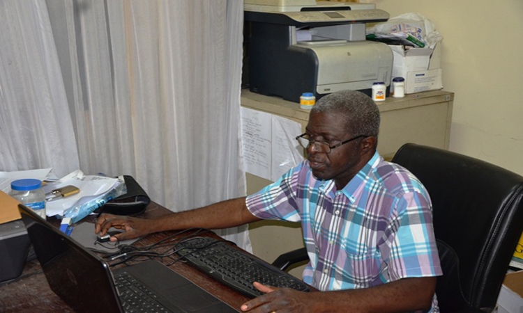 Secrétaire Chargé de L’Enseignement  Bopili Mbotia,Dr. Sc., Kinshasa, 09. Physique Théorique,  Professeur Associé